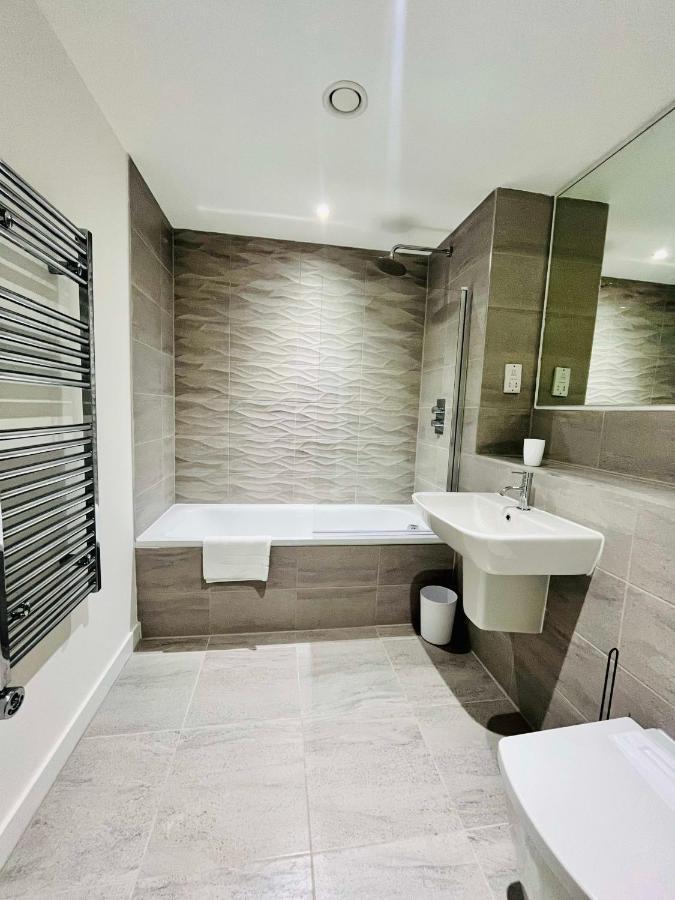 Stunning One Bedroom Apartment In Old Trafford 曼彻斯特 外观 照片